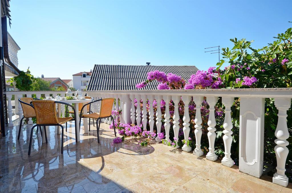 Apartments Miljenka Vodice Exterior photo